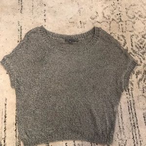 Vince- meshlike crop